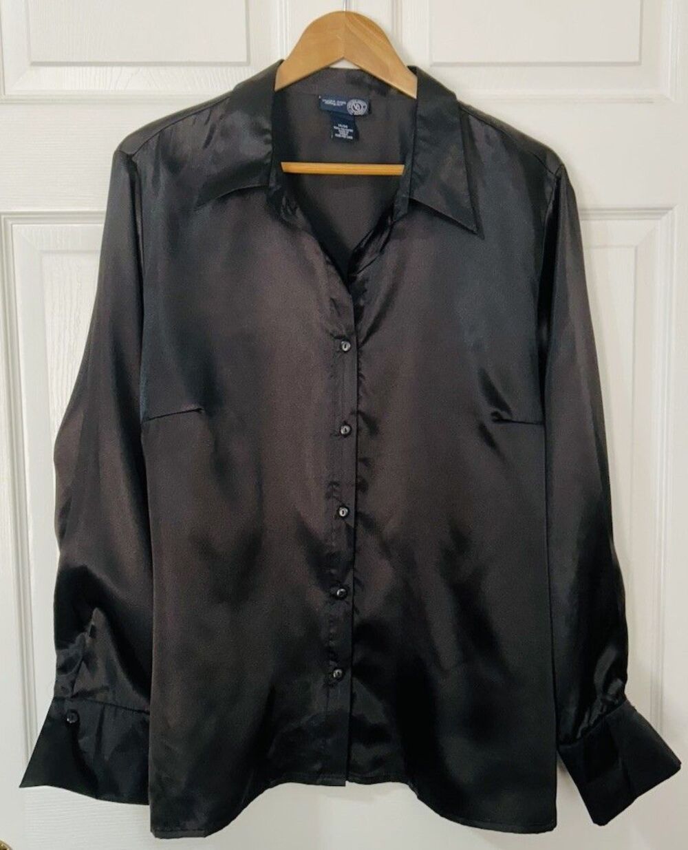 Venezia Jeans Clothing Company Women's 18/20 Button Up Blouse Long Sleeve Black